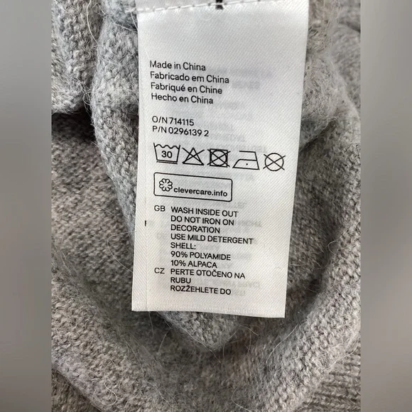 H&M Gray and Green Crew Neck Sweater with Elf Design - Picture 5 of 5